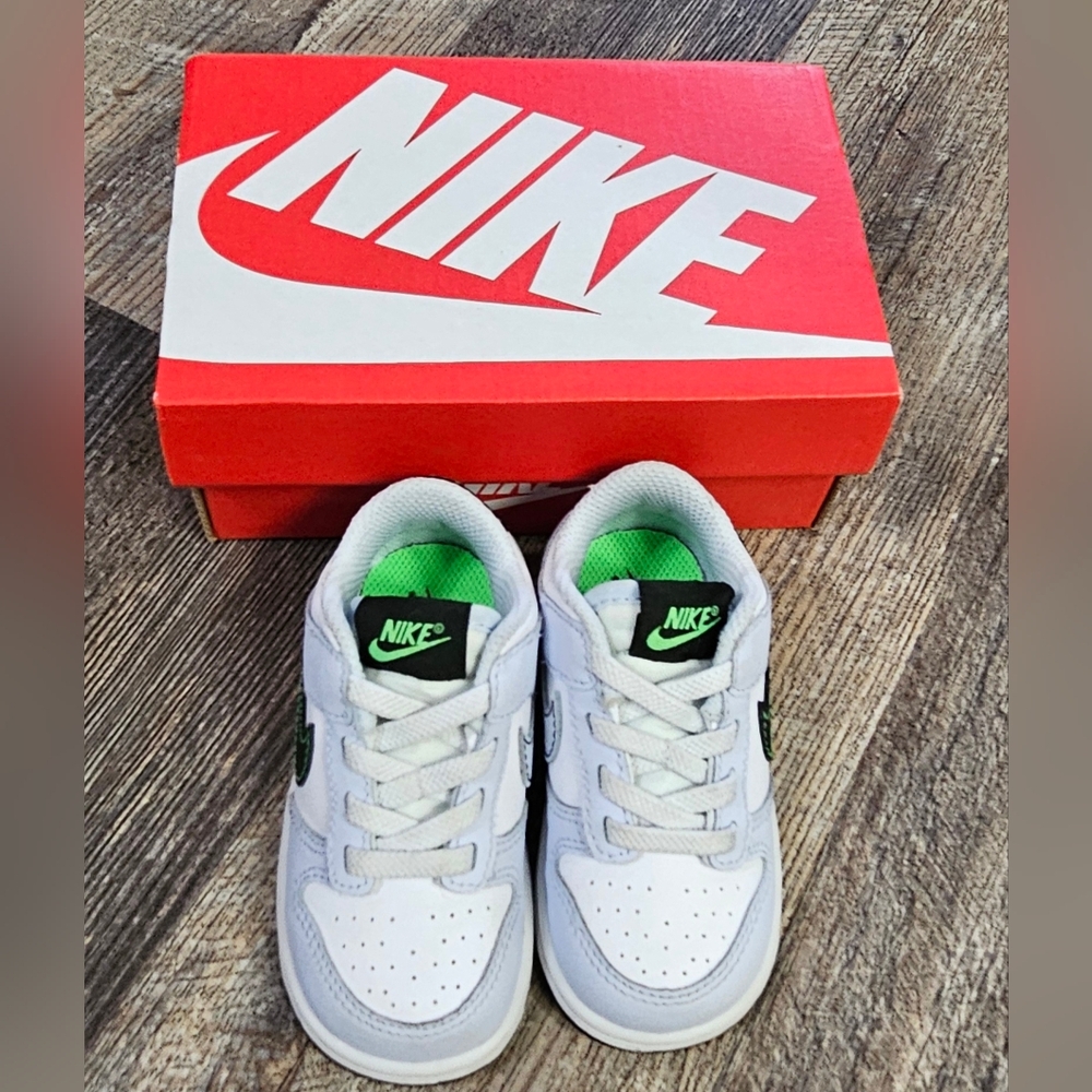 Nike Dunk LowWhite/Football Grey/Green Strike/BlackSize 6CStyle FB9107-107 - Picture 5 of 13